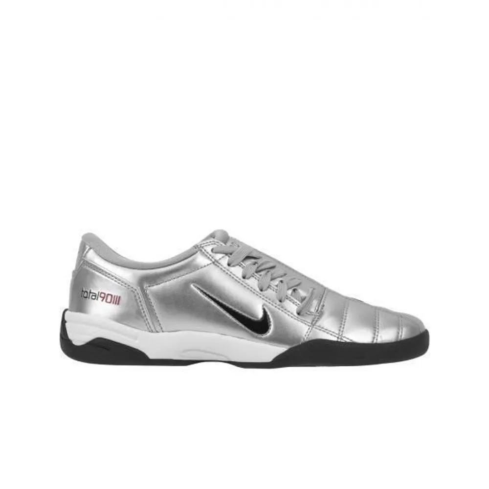 Sneakers Total 90 Metallic Silver University Red 463408