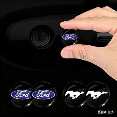 Accessori esterni – Adesivi per auto