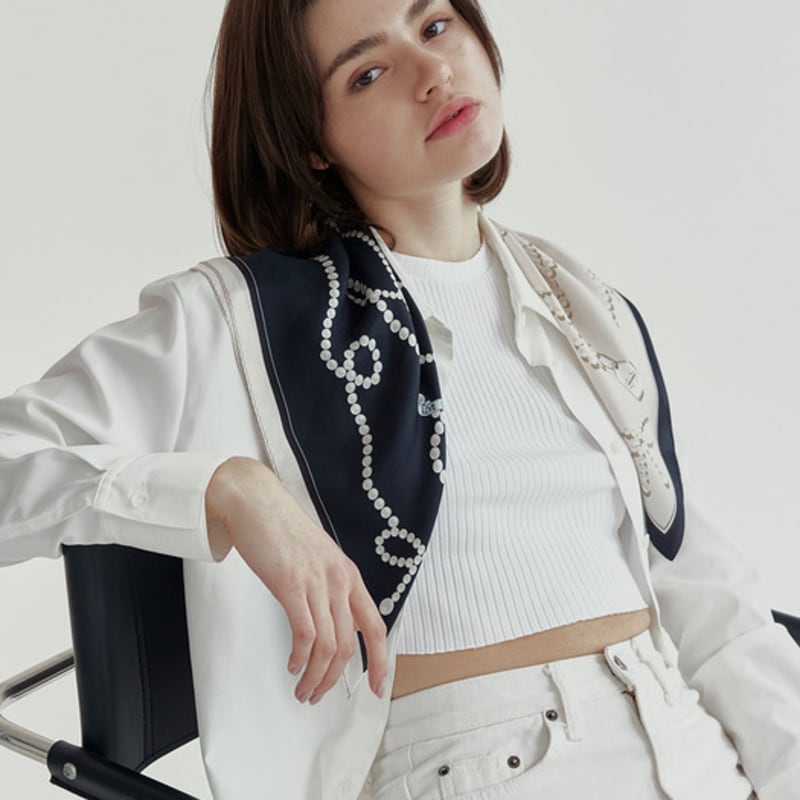 LOVE CHARM Blanc Pearl Square & Bonnie Twilly Scarf