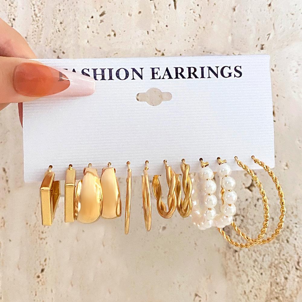 

European and American style earrings square geometric metal earrings retro pearl earrings Hepburn style earrings set Environmentally friendly