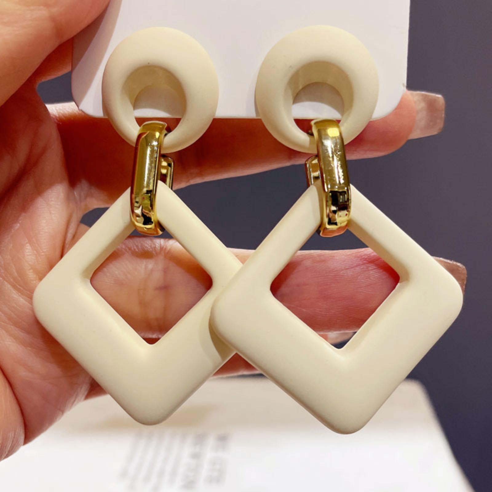 

Color Diamond Earrings One Size