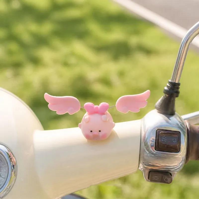 Car Dashboard Cute Pig Wings Decoration Motorcycle Electric Scooter Accessories Car Interior Shake Wings Mini Pig Ornament