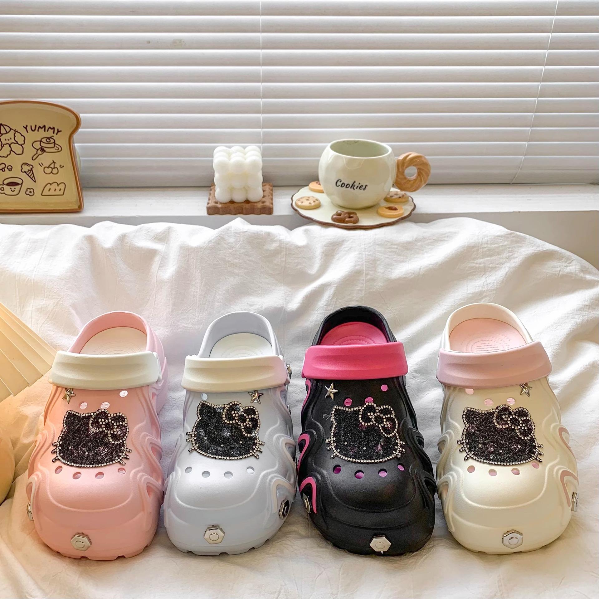 

Cute girl heart KT cat hole shoes women s new summer casual outer wear thick-soled two wear beach cool slippers 35