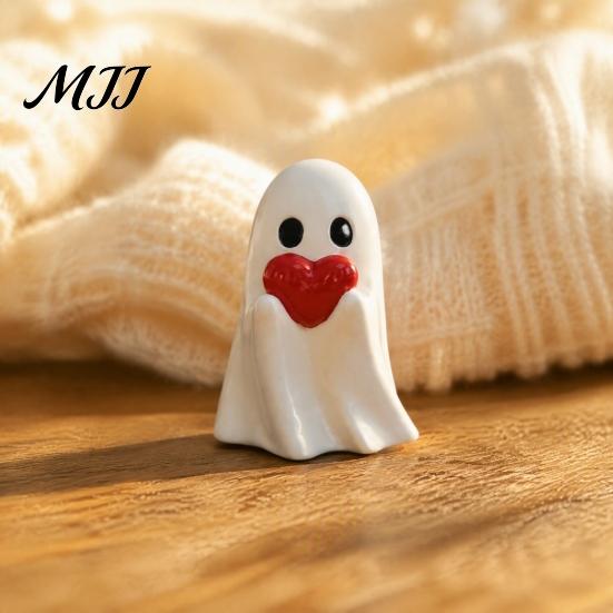 Unique Home Accents Halloween Cute Ghost Figurine, Small Red Heart Pumpkin Bucket Statue, Decorative Figurines for Shelf Resin Funny Ornament