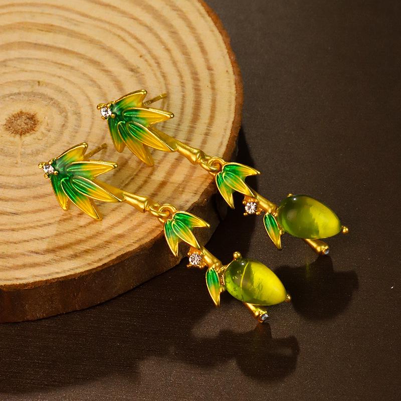 Chinese Retro Bamboo Tassel Necklace and Earring Set