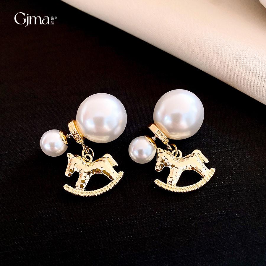Korean temperament natal pony pearl earrings earrings fashionable exquisite personalized earrings