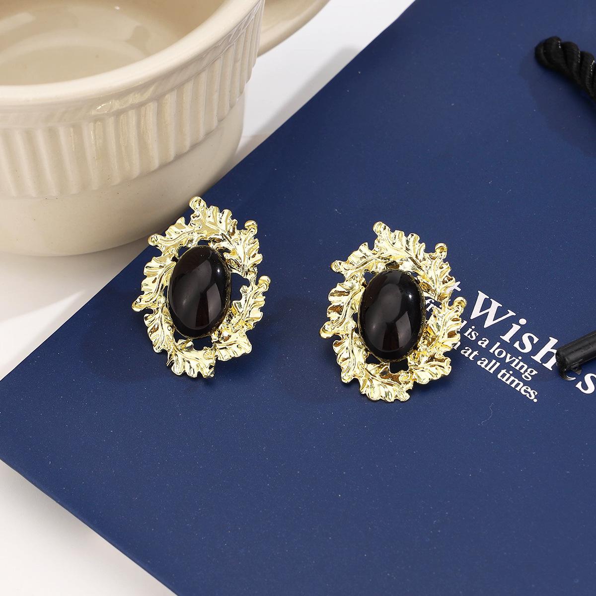 Silver needle temperament oval pleated earrings, retro court style stud earrings 925 silver needle