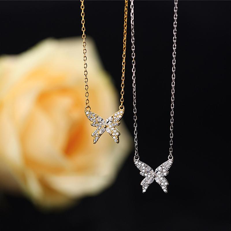 Słodki 925 Sterling Silver Butterfly Naszyjnik Błyszczący cyrkon Wisiorek Panie Elegancki łańcuszek do obojczyka Biżuteria ślubna Prezent świąteczny