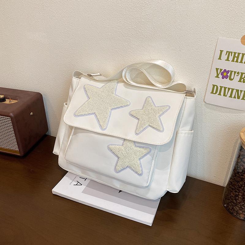 

Сумка через плечо с контрастным узором в виде звезд, модная повседневная, удобные лямки, большая вместимость.