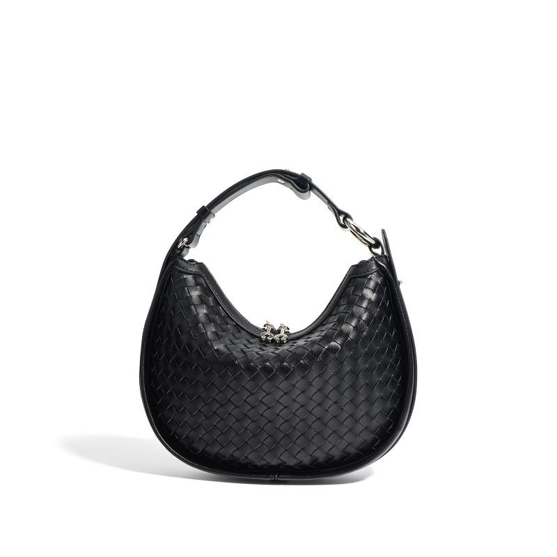 

New leather woven crescent bag spring and summer casual fashion shoulder bag niche design underarm bag high-end women s bag