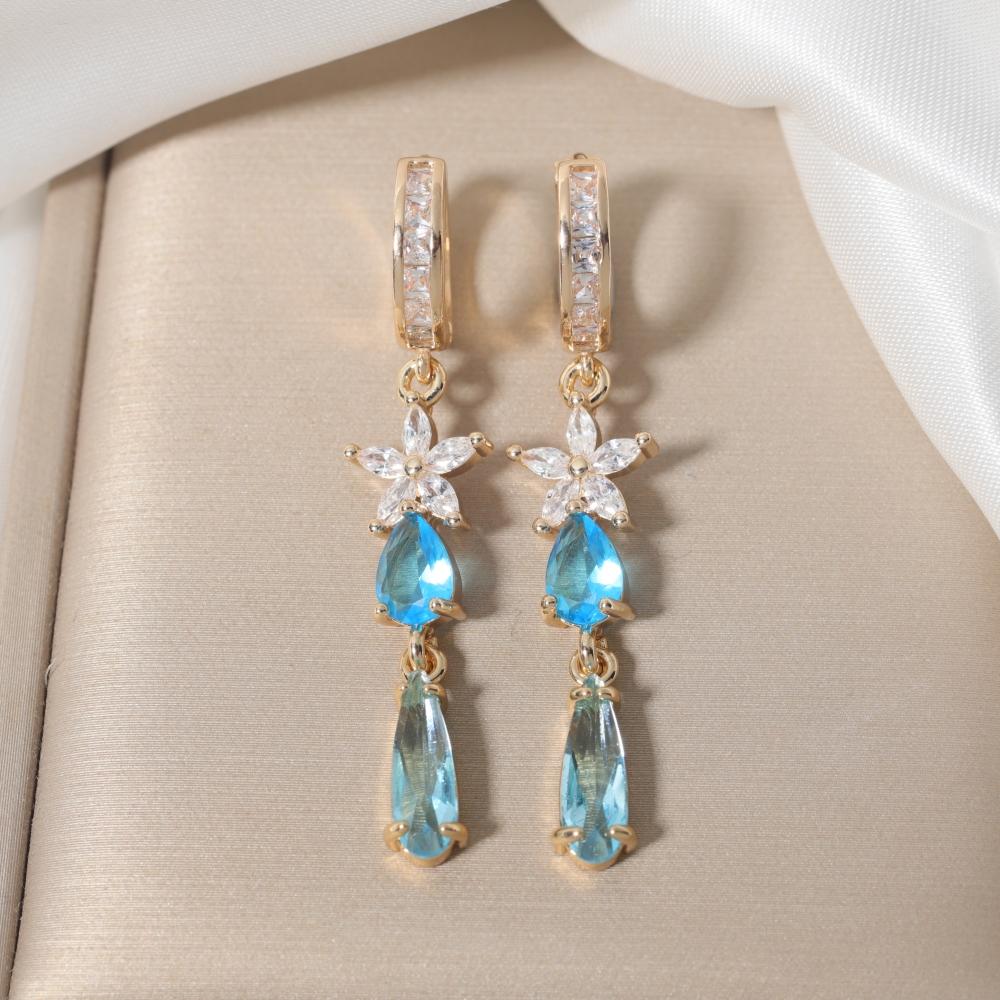 Luxury Flowers with Water Droplets Zirconia Dangle Earrings for Women Golden Earring Jewelry Party Accessories