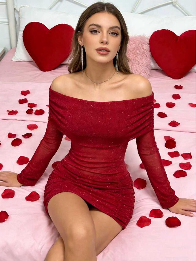 2025 Spring/Summer Shiny Slim-Fit One-Shoulder Hip-Hugging Skirt - European/American Style