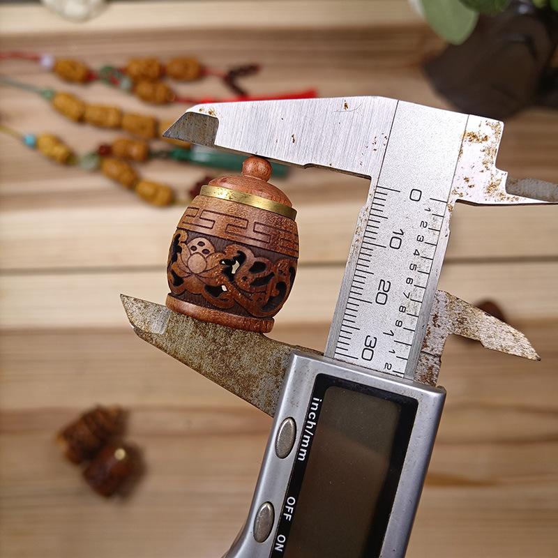 Wood Hollow Carved Aromatherapy Bottle Mini Vase Pagoda Car Hanging Decoration Fragrance Diffuser Bottle Sealed Jar Pendant