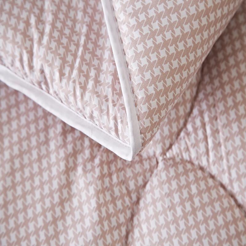 Hengyuanxiang Soft & Comfortable Seven-Hole Fiber Quilt