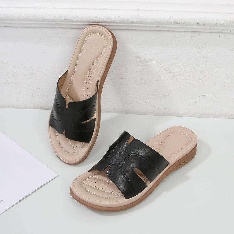 

Flat-bottomed cool slippers women s summer wear genuine leather beef tendon sole non-slip comfortable sandals 35 чорний