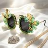 Exaggerated flower with diamond cat's eye sunglasses female, baroque retro stage catwalk party sunglasses, vacation photo