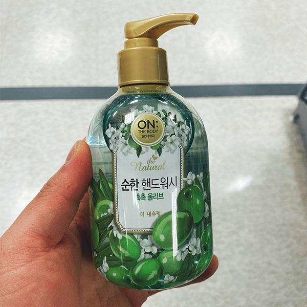 

ONTHEBODY The Natural Olive для мытья рук 300 мл, корейская косметическая косметика