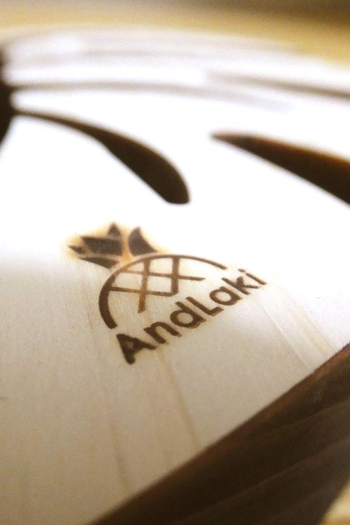 AndLaki Stylish Wooden Monstera Made In Japan from Domestic Natural Hinoki Cypress (AndLaki) Trivet, Trivet, Design, (Natural, Large)