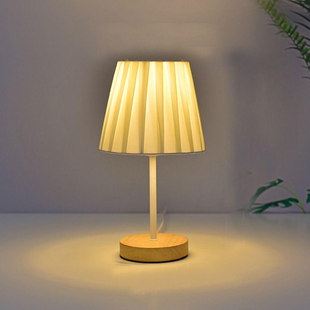 Ornament de birou Lampă de masă din lemn cu abajur cilindric Lampă de noptieră modernă Lumină de birou creativă alimentată prin USB Desktop