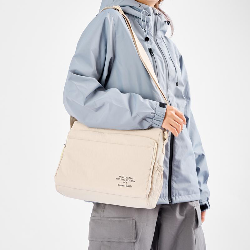 Multi-layer Large Capacity Bag Women's Shoulder Bag Multi-pocket Water-repellent Solid Color Crossbody Bag