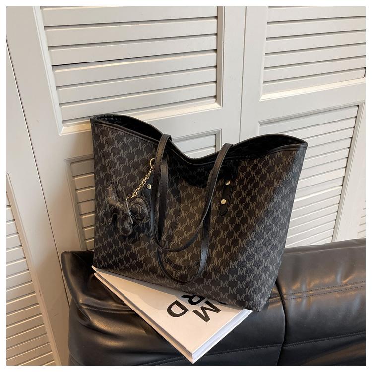 Large-capacity Bag Women's 2025 New Simple and Versatile Texture Shoulder Bag College Student Bag Tote Bag