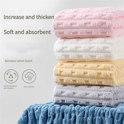 Ensemble de Serviettes en Polaire Corail Doux - Serviette de Bain Épaisse Surdimensionnée et Serviette de Visage, Très Absorbant, Emballé Individuellement pour Douche Spa Usage Domestique