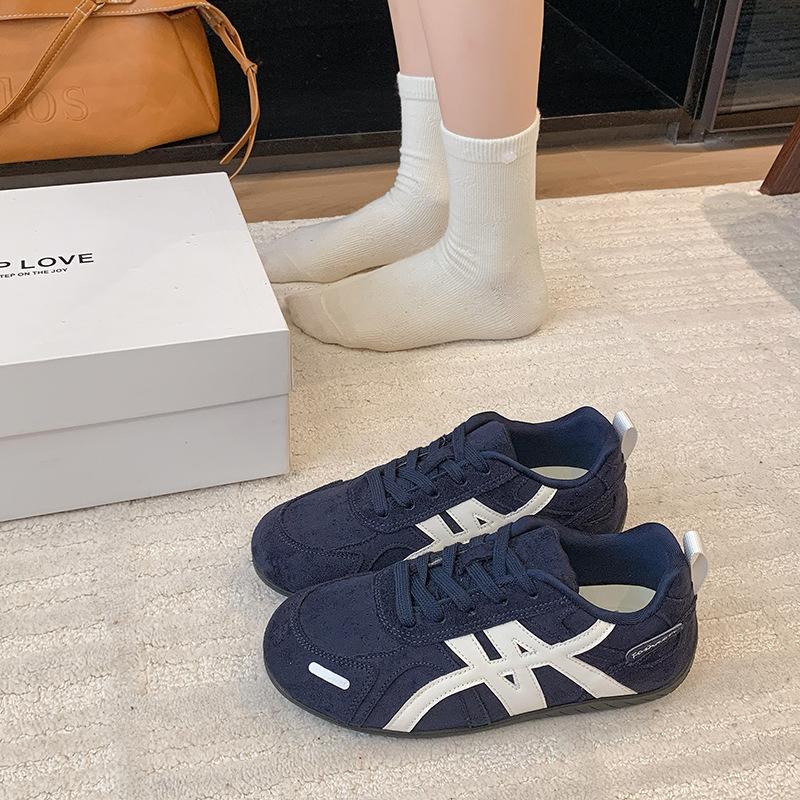 Red strap women's autumn new casual board shoes flat student sneakers