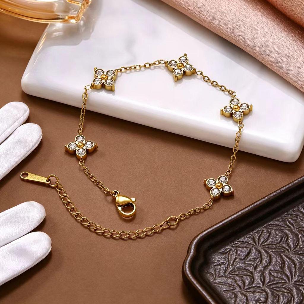 Women's Four-Leaf Clover Bracelet, 18K Gold Stainless Steel with Cubic Zirconia