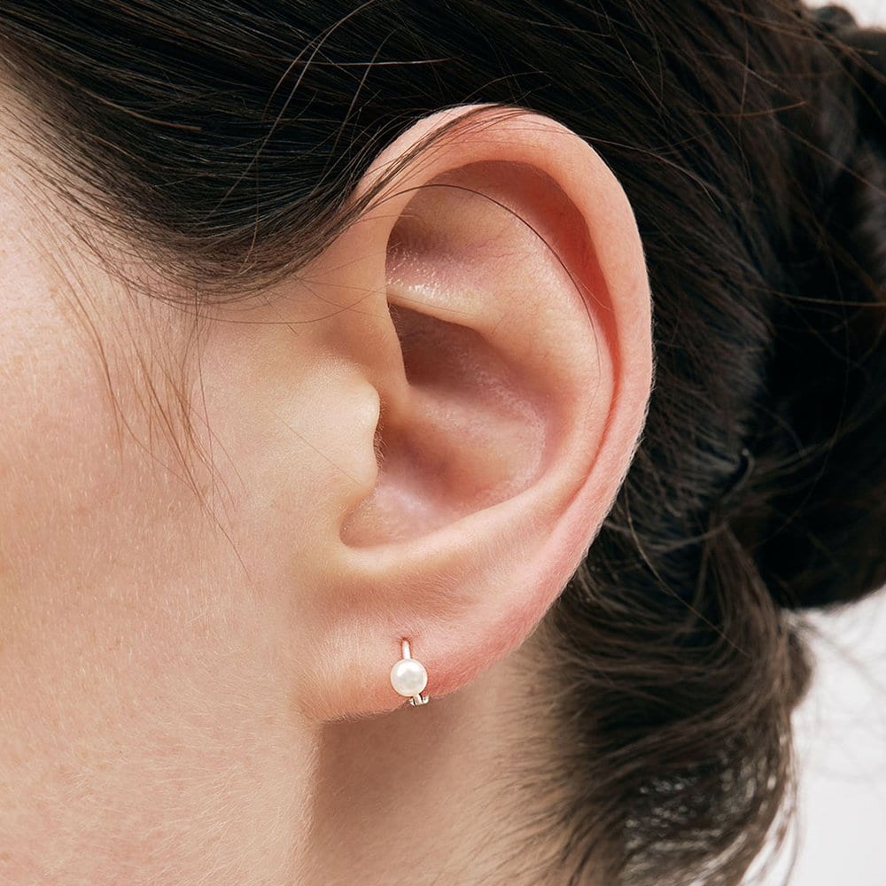 

[Sv925] Small Pearl Earring