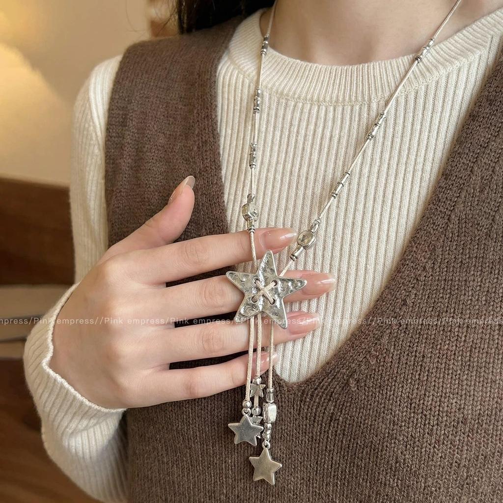 Elegant Pearl Necklace: Trendy, High-End Titanium Steel Clavicle Chain for Women