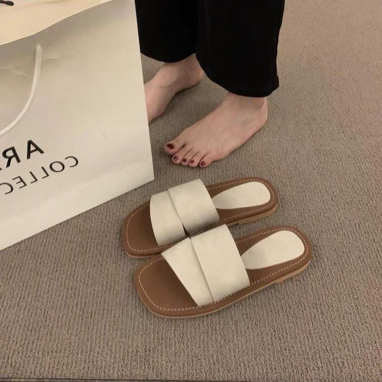 2025 New Summer Retro Square Toe Open Toed Flat Slippers for Women's Summer Dress Fairy Style Seaside Vacation Beach Sandals