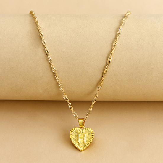 Pendant Necklace A-Z Initial Letter Heart Shape Jewelry Simple Bright Luster Necklace for Birthday