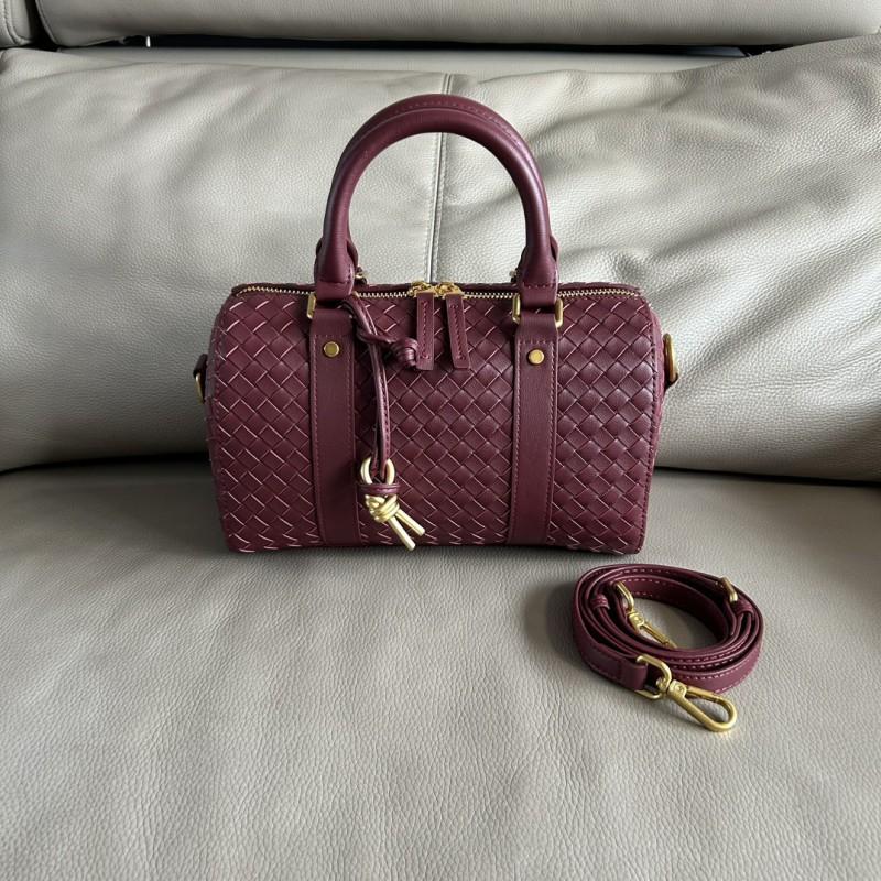Woven Cowhide Boston Pillow Bag 2024 New Style Handmade Fashionable Commuter Shoulder Cross-body Handbag