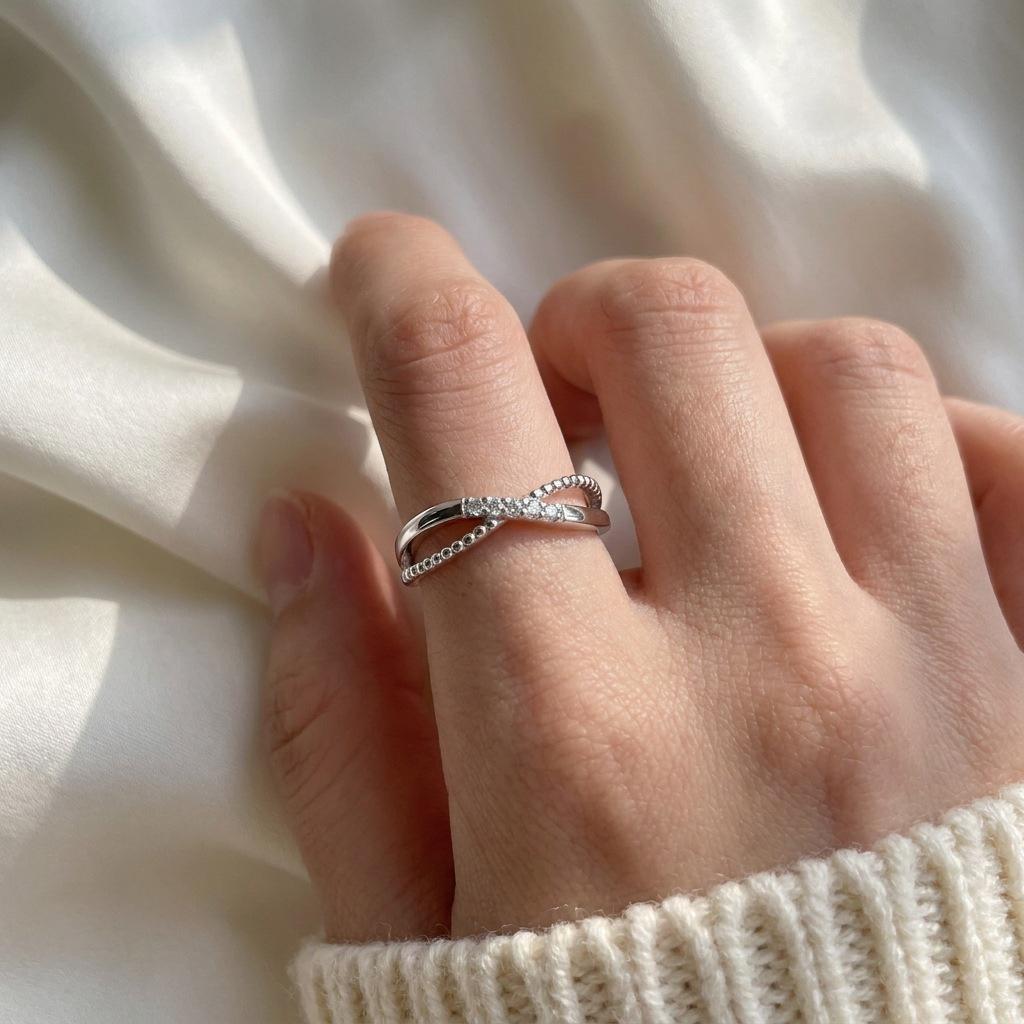 S925 Sterling Silver Open Adjustable Women's Ring with Rhinestones and Intertwined Rice Beads, Elegant Thin Style for Mature Commute.