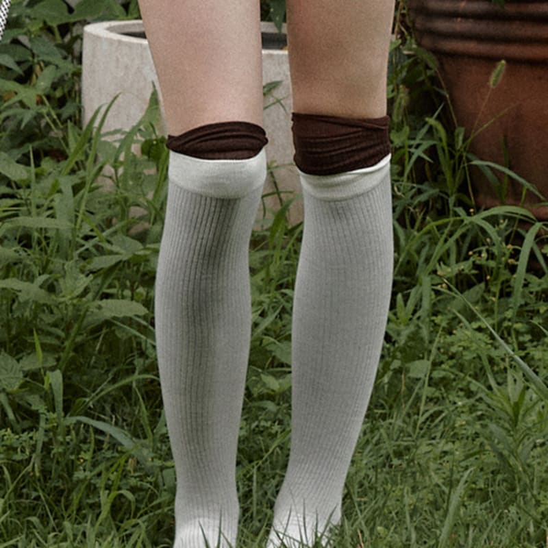 EAU CLAIR Cashmere Layered Over Knee Socks
