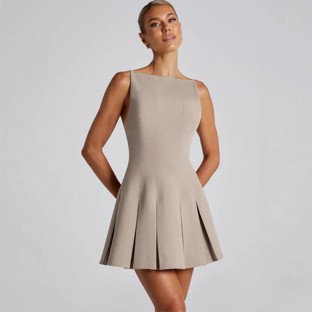 Simple Solid Color Sleeveless Pullover Dress - Wide Hem, Waist-Hugging Short Skirt for Spring 2025