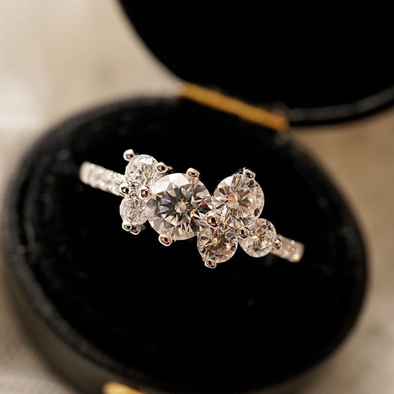 

2023 S925 Sterling Silver White Diamond Ring – Creative Retro Design, European & American Fashion Size 8 белый