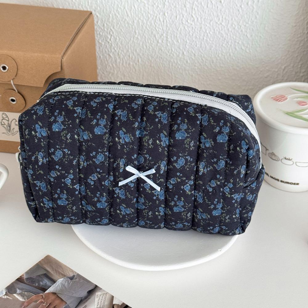 Fashion Quilting Cotton Floral Cosmetic Pouch Tote Ins Style Large Capacity Makeup Bag Zipper Women s Toiletry Bag Toiletries