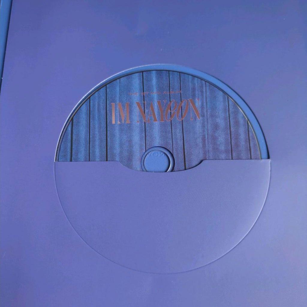[USED] NAYEON "IM NAYEON" 1st Mini Album with Bonus