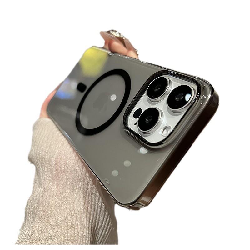 iPhone 17 Pro Max Transparent Magnetic Charging Case with Large Lens Hole and Durable Hard Shell