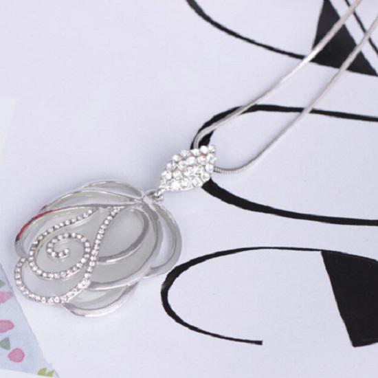 Chain Long Sweater Rose Shaped Necklace Jewelry Ladies Accessories Pendant Gift