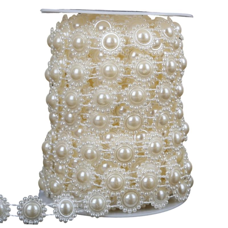 

Linked Sunflowers Beads Imitation Pearls Beads Line Chain Event Decoration Beads for Wedding Projects and Decorations 16mm