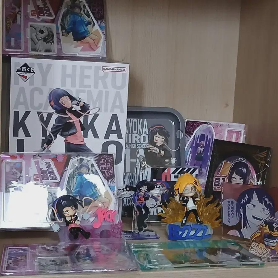 

My Hero Academia Hiroaka, 6 діорам, різні акрилові вироби