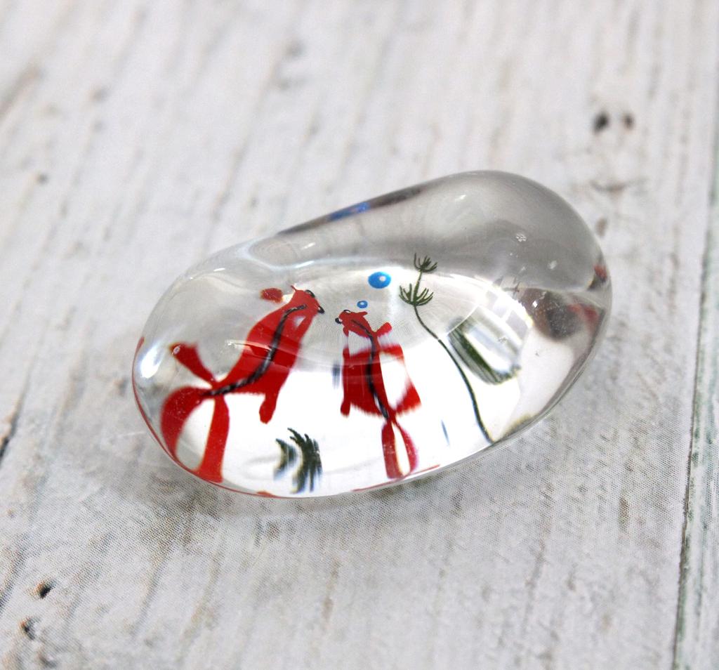 Craftsman House Glass Chopstick Rest (Goldfish)