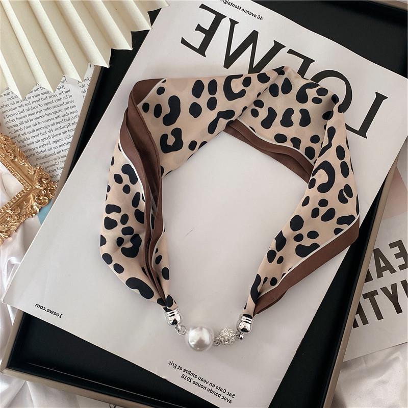 New Luxury Design Magnetic Pearls Button Silk Scarf Women Summer Neck Ornament Silk Scarves Lady Shirt Sunscreen Decoration Gift