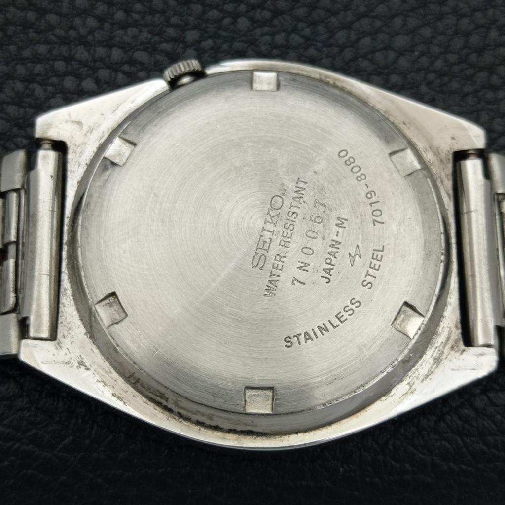 GENUINE VINTAGE AUTOMATIC SEIKO 5 JAPAN 7009A MENS MAROON DIAL WATCH A702403-5