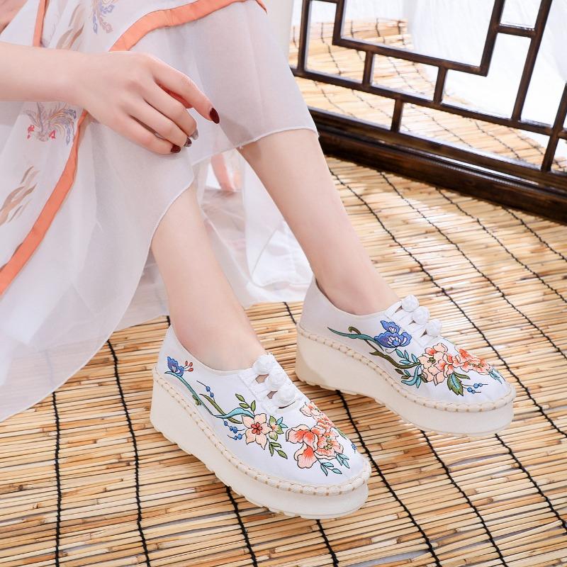 7cm High Heel Embroidered Shoes Characteristic Ethnic Style Fashionable Embroidered Phoenix Peony Cloth Shoes