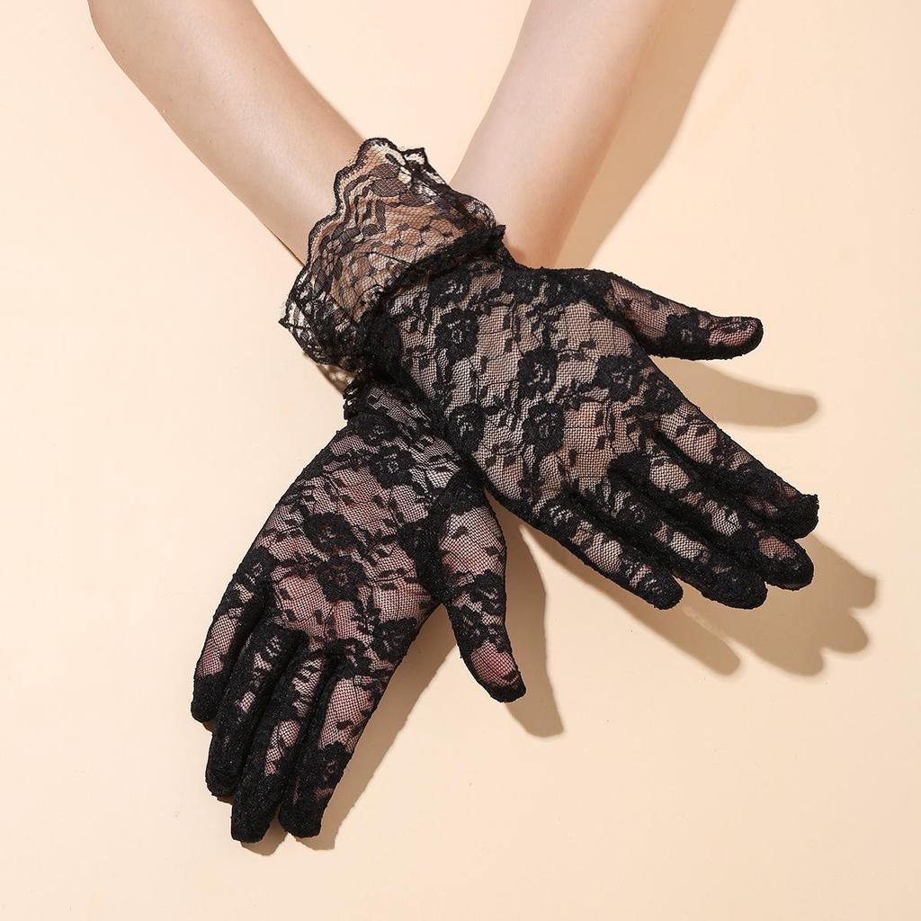 Elegant Black Lace Bridal Gloves - Short Vintage French Princess Style