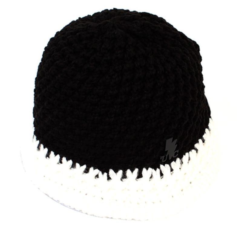 

Универсальная химия Двухцветная черная вязаная панама Вязаная FREE