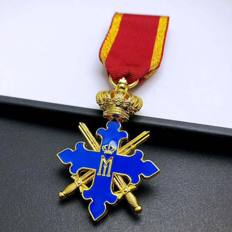 Romanian Bravery Medal, Blue Cross Badge, Foreign Commemorative Medal, Metal Badge, Pendant, Badge, Christmas gift, Stocking stuffers